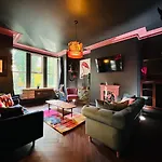 Apartment Park Mount Residences - Boutique 1 Bedroom In With Free Parking