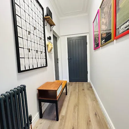 Park Mount Residences - Boutique 1 Bedroom In With Free Parking