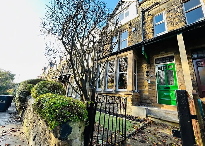 Park Mount Residences - Boutique 1 Bedroom In With Free Parking Apartment