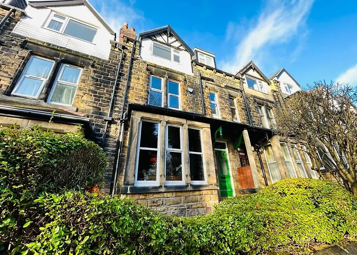 Park Mount Residences - Boutique 1 Bedroom In With Free Parking Apartment *